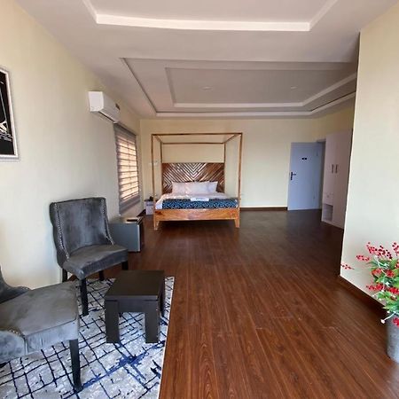Oceanfront Wavecrest Hotel Лекки Экстерьер фото